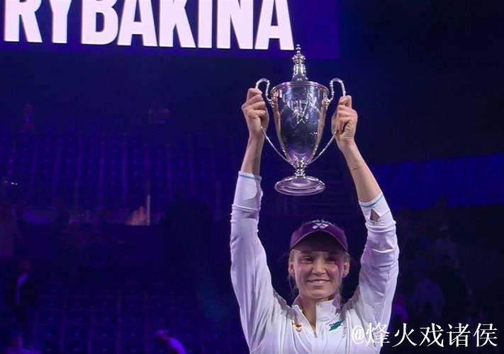 首次晋级年终总决赛决赛!莱巴金娜2-1力克佩古拉 首次晋级年终总决赛决赛!莱巴金娜2-1力克佩古拉